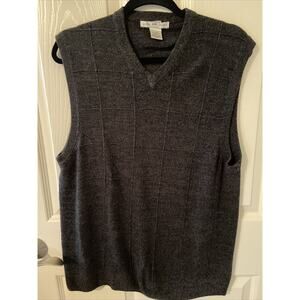 Geoffrey Beene Men’s L Dark Gray Soft Knit Sleeveless Sweater Vest Grid Pattern